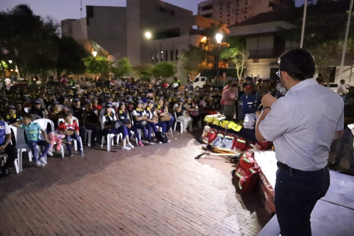 400 voluntarios Cobasa se suman a la prevención del riesgo en Santa Marta