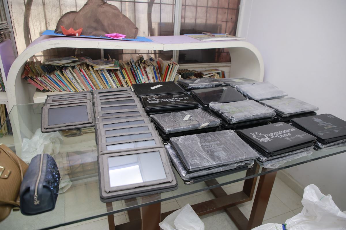 Alcaldía de Santa Marta entregó 2.535 equipos de cómputo en desuso para su adecuada disposición Alcaldía de Santa Marta entregó 2.535 equipos de cómputo en desuso para su adecuada disposición