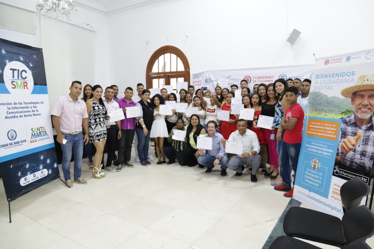 104 samarios se certificaron en Ciudadanía Digital