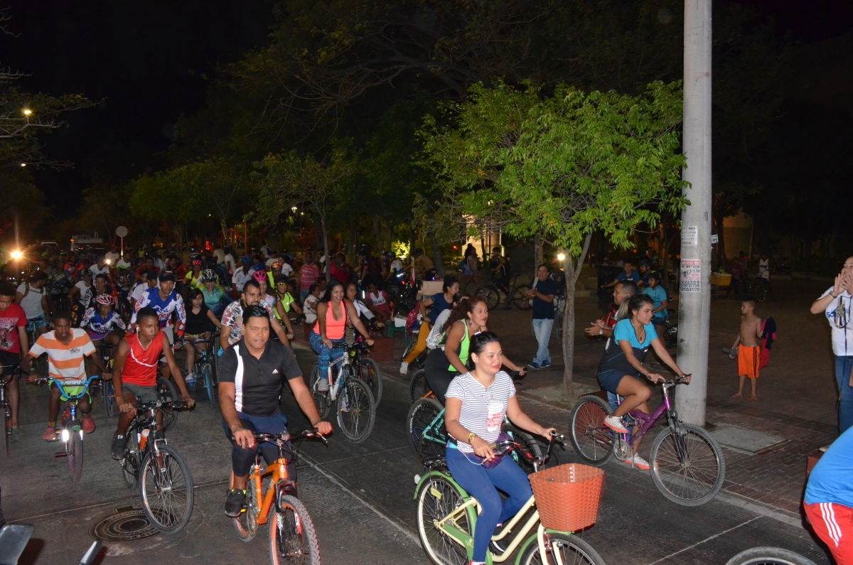 Concurrencia masiva de samarios en primer ciclopaseo del año Muévete en tu bici