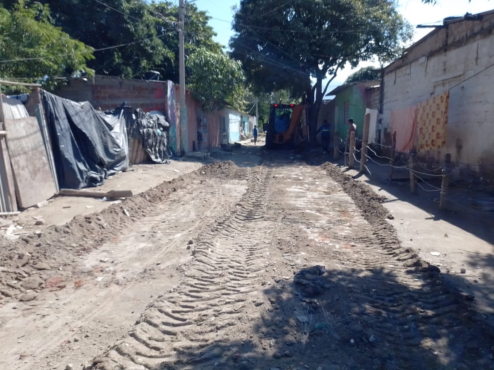 Alcaldía Distrital ha recolectado y retirado 1850 metros cúbicos de sedimento y roca en varios sectores de la ciudad