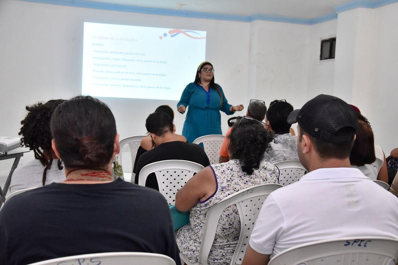 Distrito capacita a participantes en convocatoria del FODCA 2020