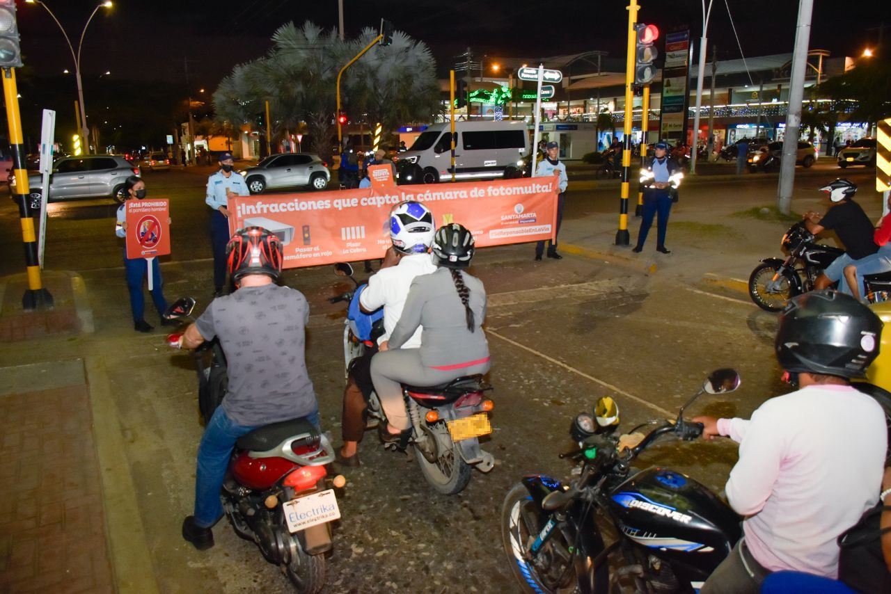 Alcaldía continúa sensibilizando a conductores para que sean responsables en la vía