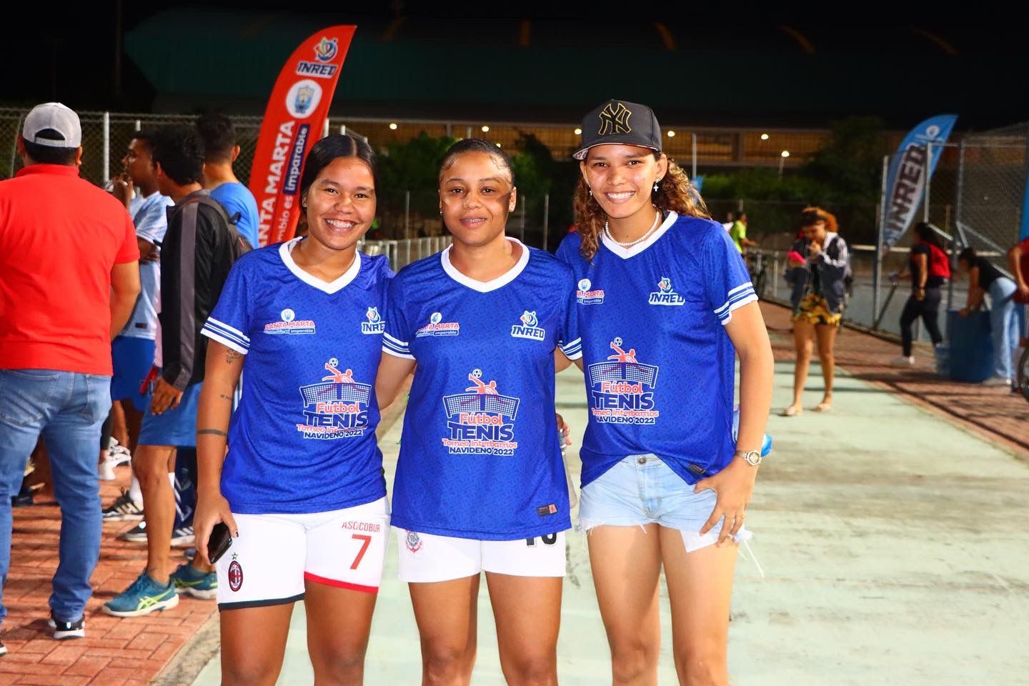 Emocionante inicio de competencias en el III Torneo Interbarrios de fútbol-tenis