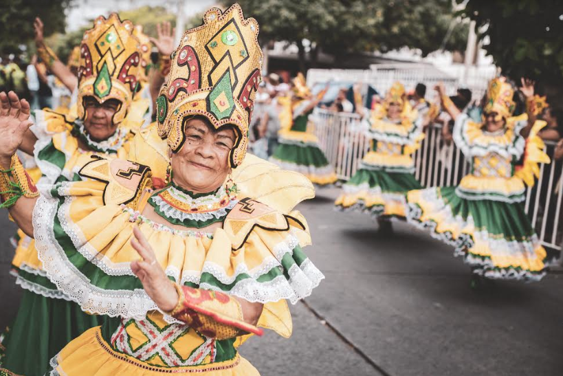 Durante la Fiesta del Mar, Desfile Folclórico de carrozas y disfraces se toma Santa Marta