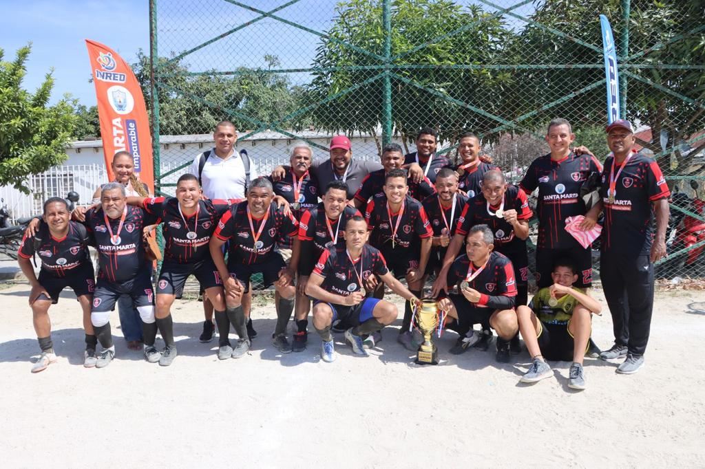 Culminó torneo de fútbol para docentes del Distrito