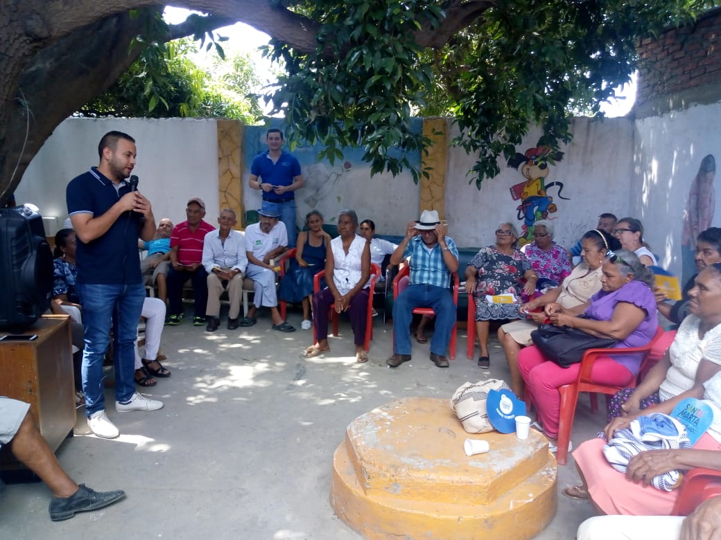 Distrito celebró con atención médica integral  Día del Adulto Mayor 