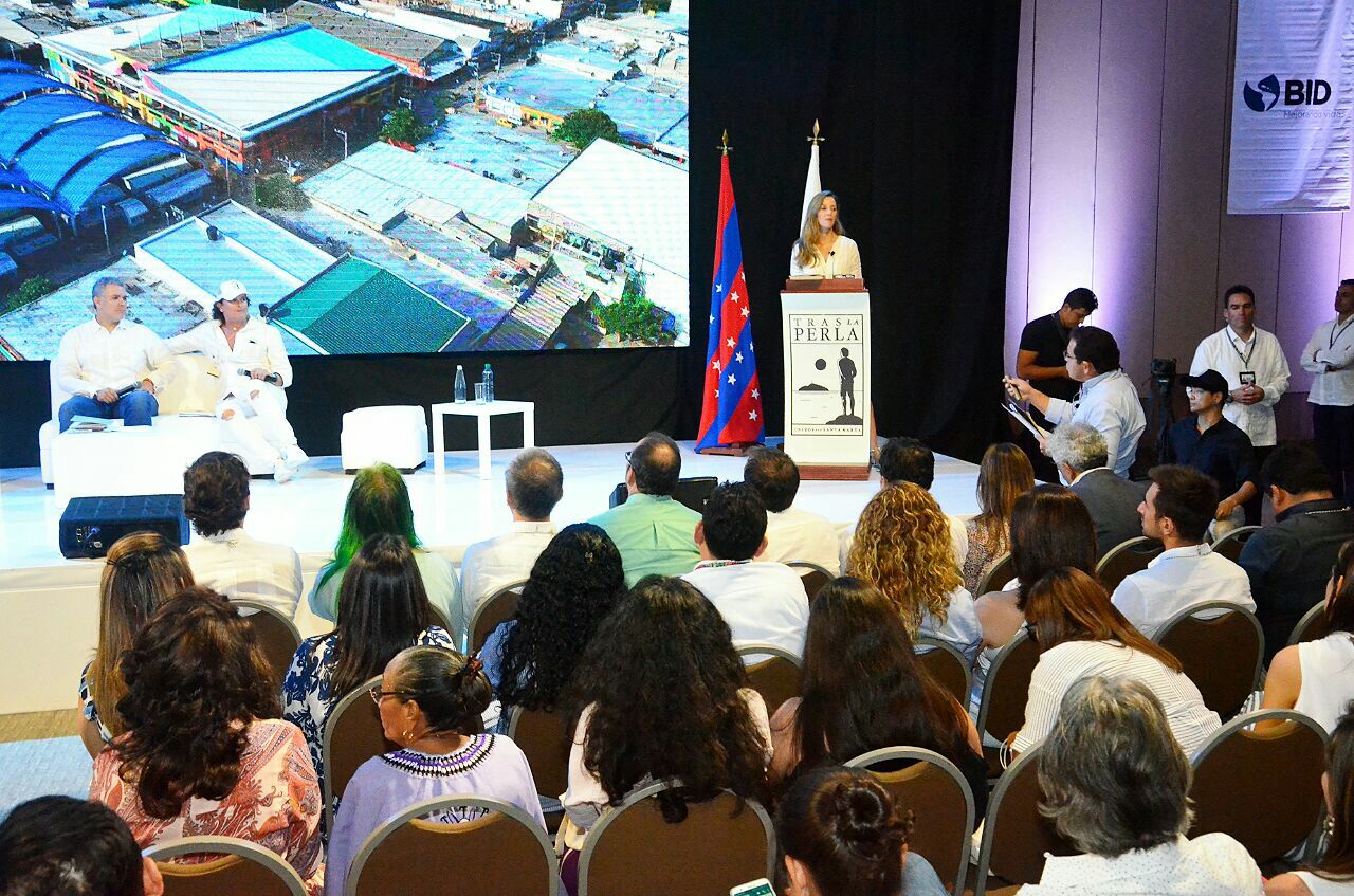 “Nos reuniremos con el MinVivienda para definir ruta que dé solución a problema del agua”: Alcalde “Nos reuniremos con el MinVivienda para definir ruta que dé solución a problema del agua”: Alcalde