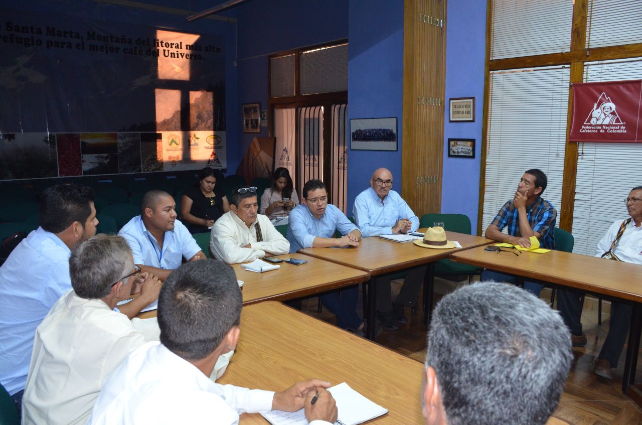 Alcalde dialogó con Cafeteros Alcalde dialogó con Cafeteros