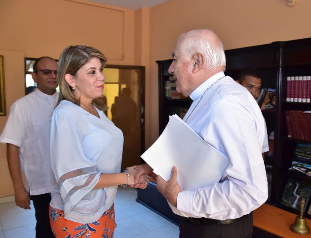 Alcaldesa invitó a la iglesia católica a participar en la construcción del Plan de Desarrollo Alcaldesa invitó a la iglesia católica a participar en la construcción del Plan de Desarrollo