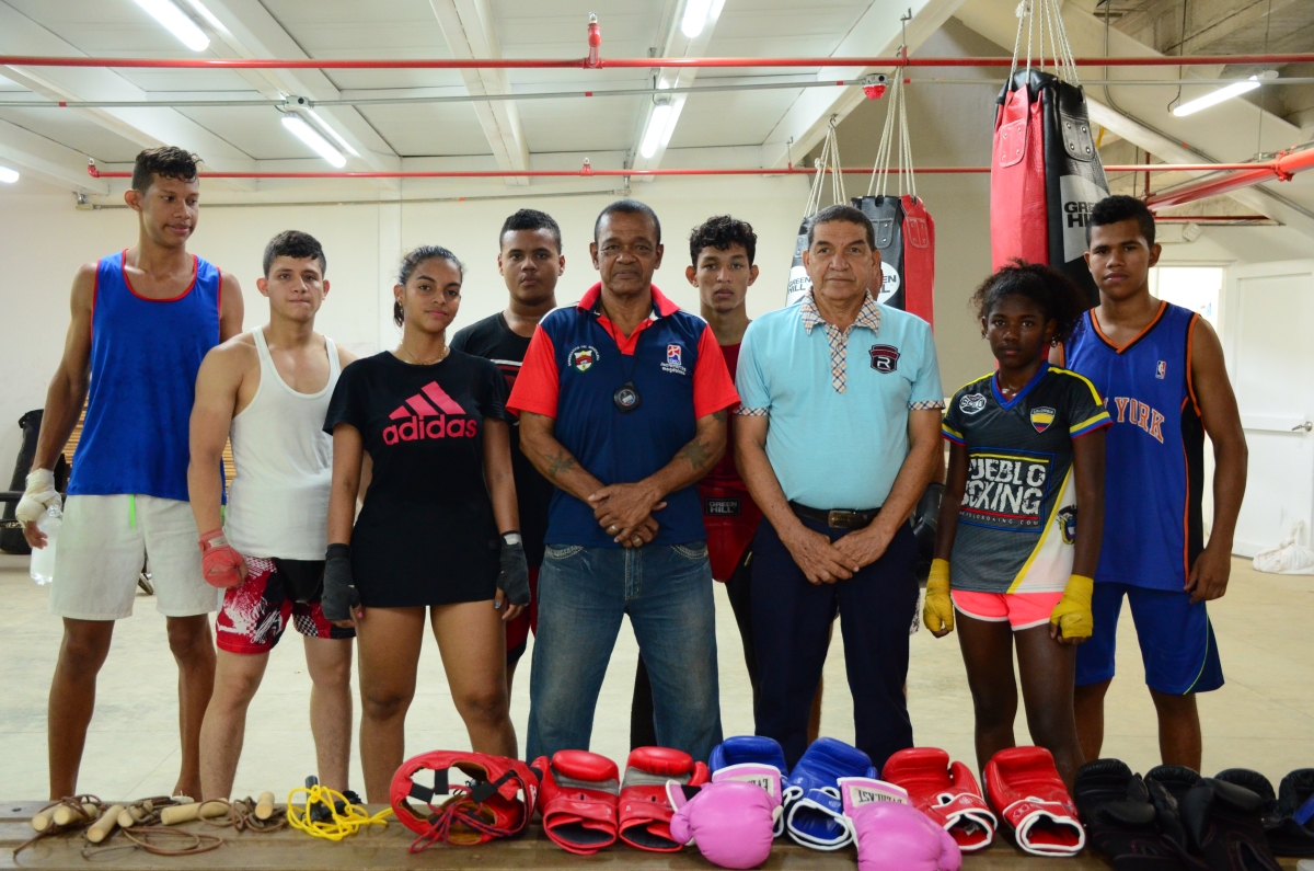 Alcaldía empezó a noquear la pobreza en el boxeo de Santa Marta