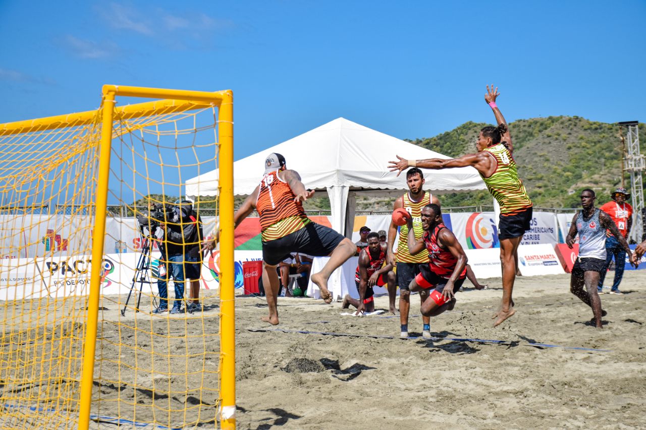 Venezuela se colgó el oro en el balonmano playa masculino