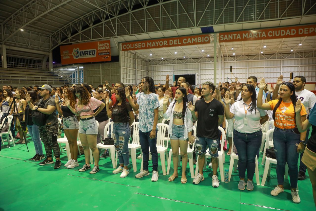 Alcaldesa y Gobernador dieron la bienvenida a los 350 voluntarios que harán parte de los primeros Juegos Centroamericanos y del Caribe de Mar y Playa