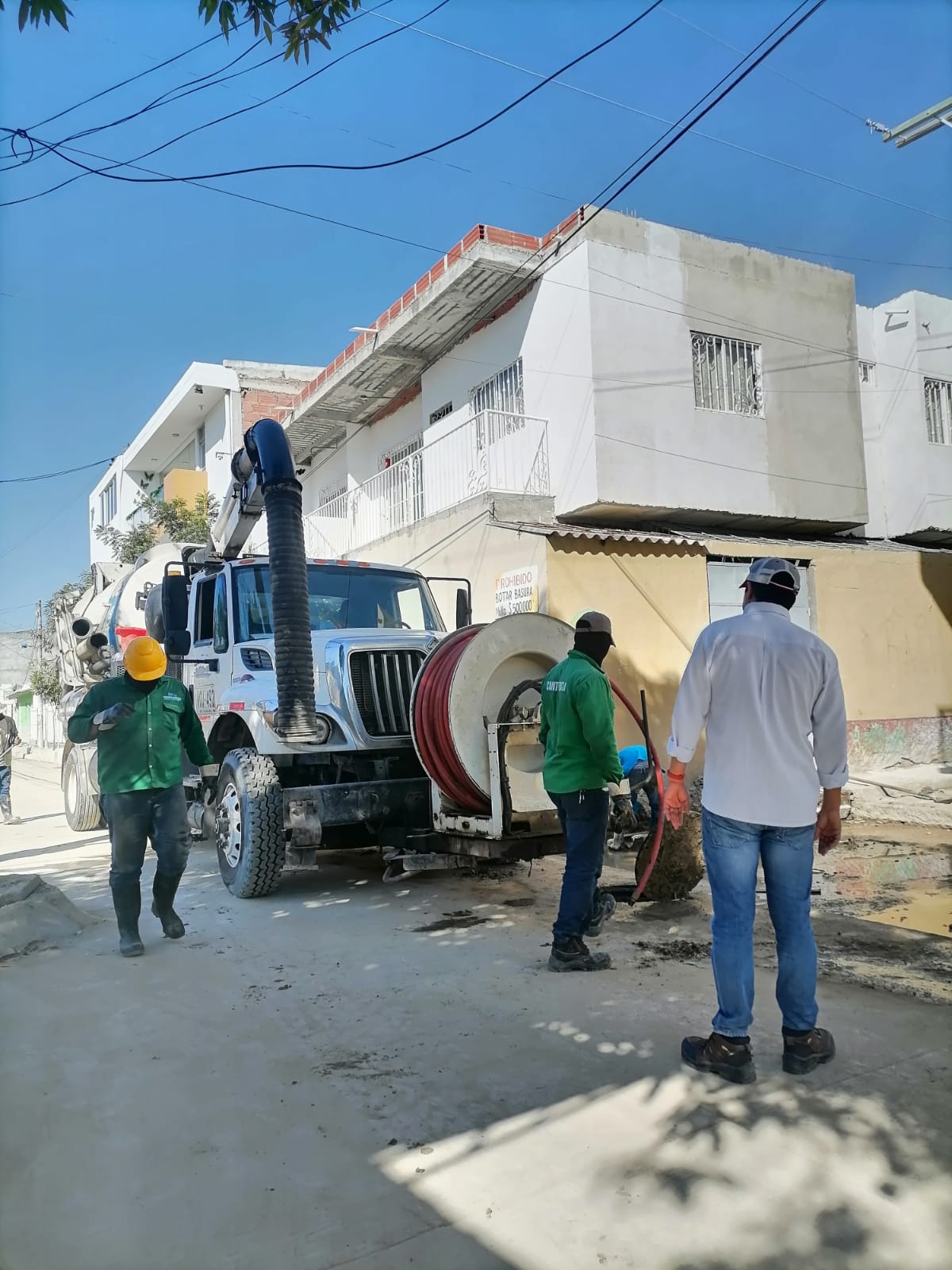 Obra de la calle 14 de Gaira se encuentra en su recta final