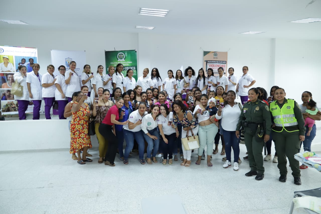 30 mujeres samarias participaron en capacitación de orientación ocupacional y jornada de autoestima