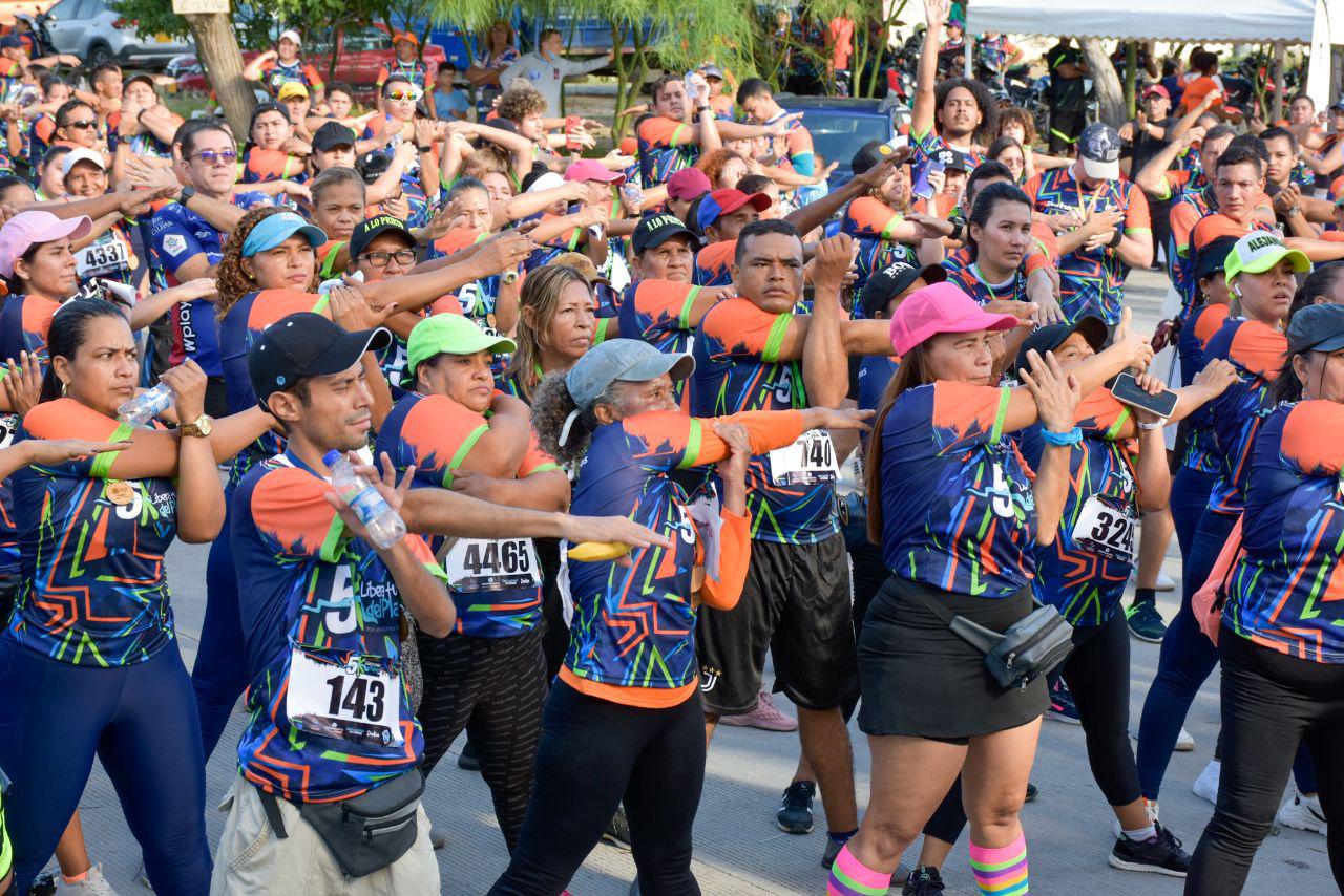 Más de 5 mil personas le madrugaron a la carrera 5K, ‘Libera Tu Ciudad del Plástico’