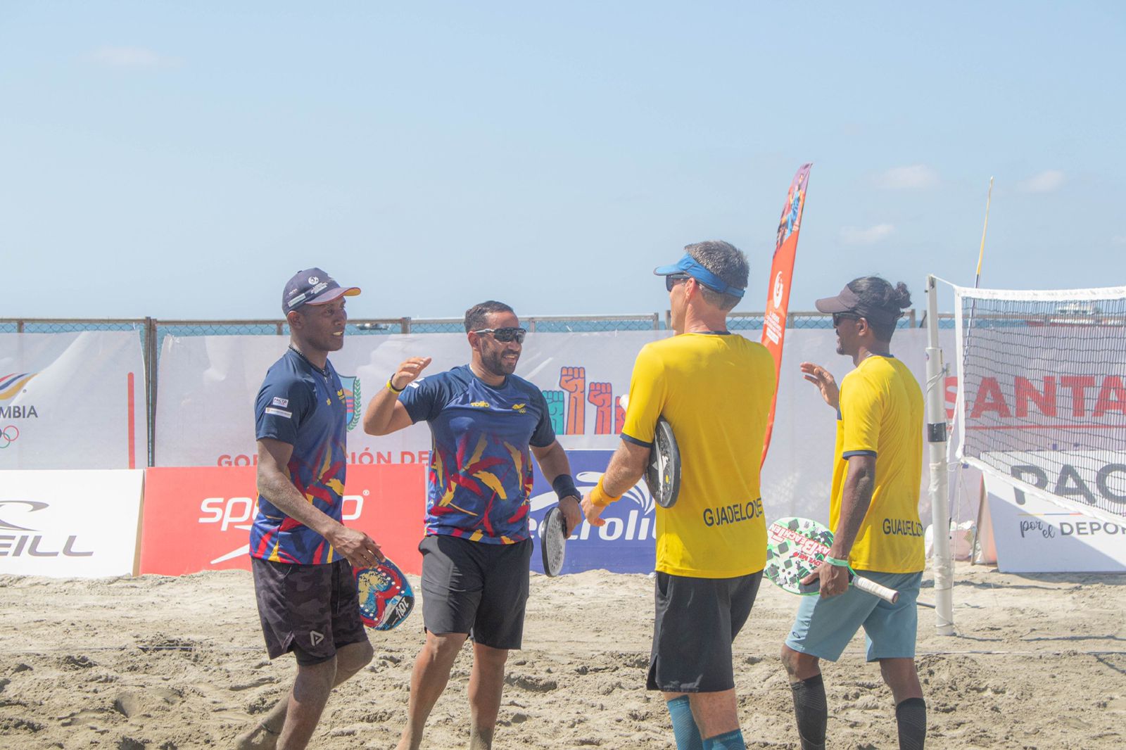 Colombia, Guadalupe y México, ganaron medalla de bronce en tenis playa