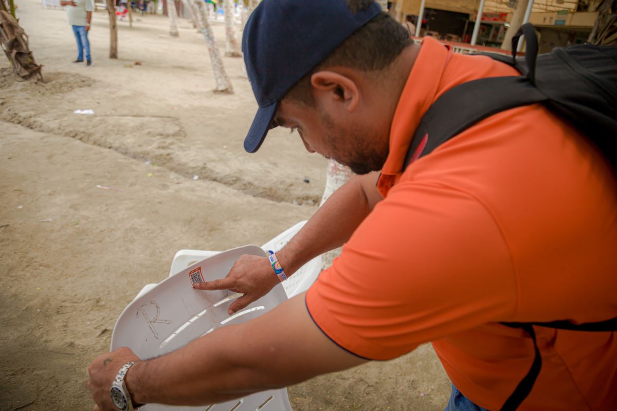 Con códigos QR, Distrito identifica a silleteros y carperos autorizados para los Juegos Centroamericanos y del Caribe de Mar y Playa