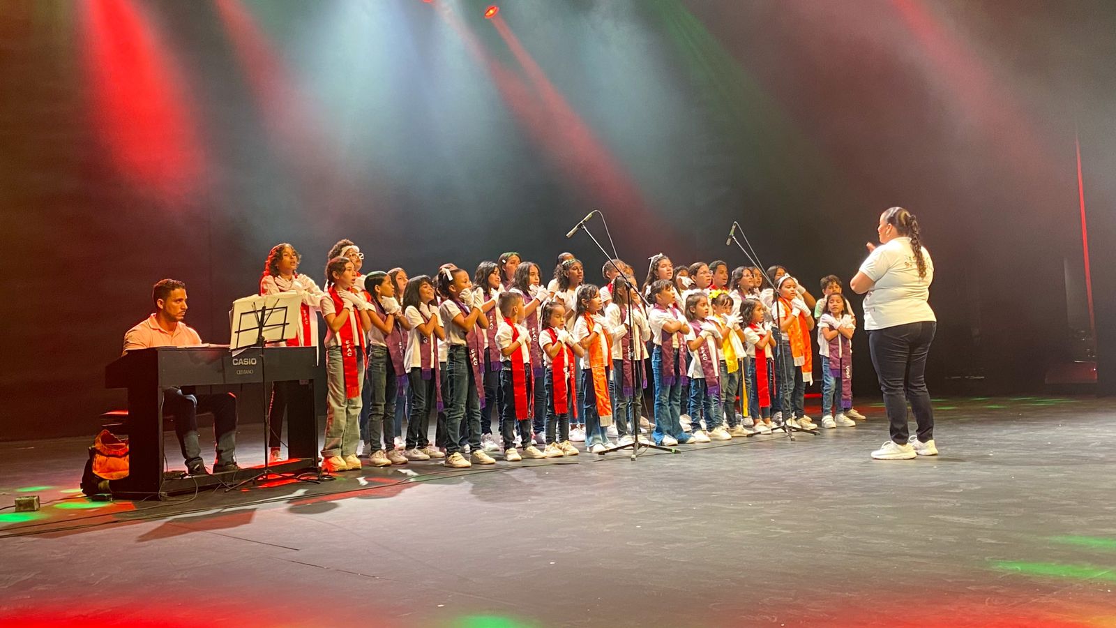 ‘Bonse aba’, el canto africano que inspira al Coro Distrital EFAC