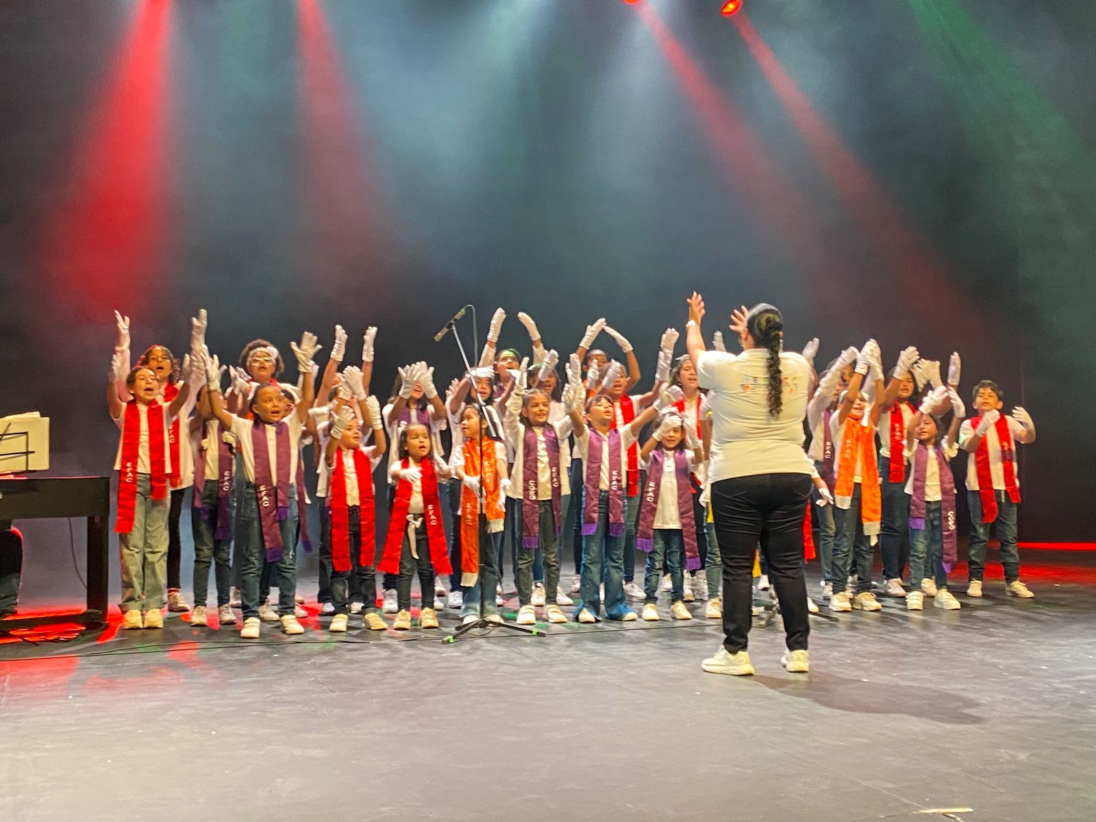 ‘Bonse aba’, el canto africano que inspira al Coro Distrital EFAC