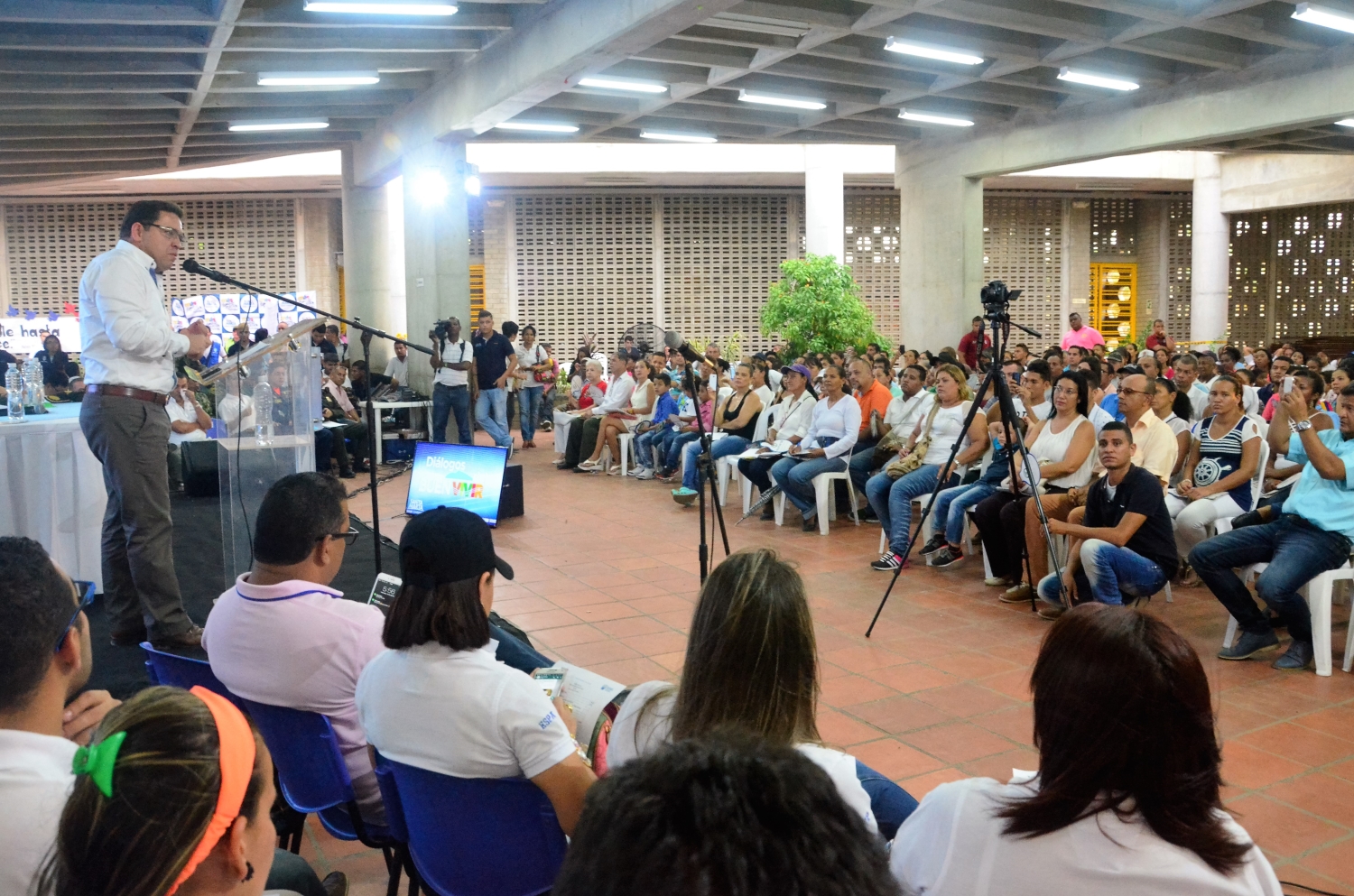 Para escuchar a las comunidades, Distrito reactiva los ‘Diálogos del Cambio’