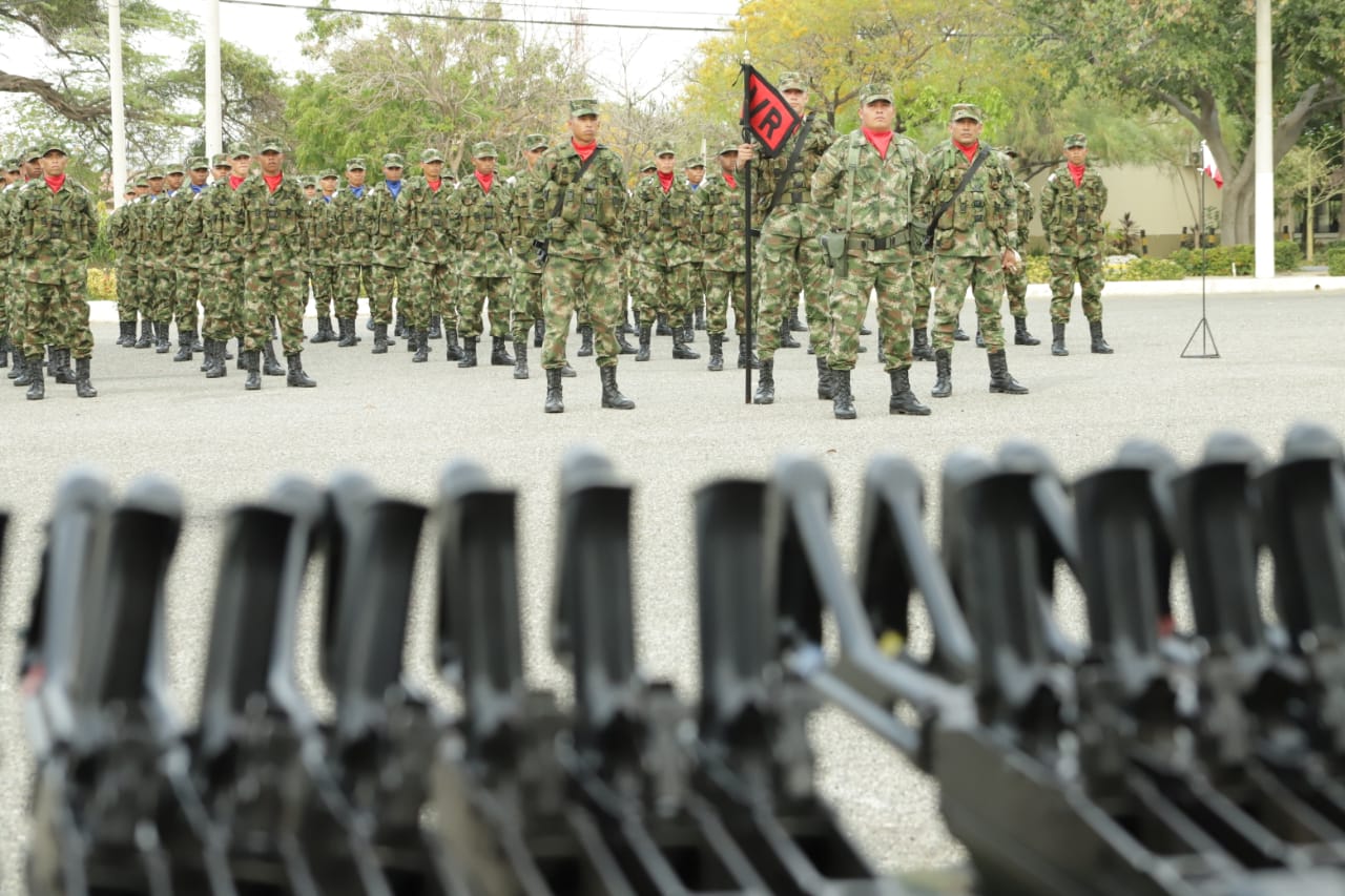 Distrito acompañó a Primera División en entrega de armas del primer contingente de soldados del 2019
