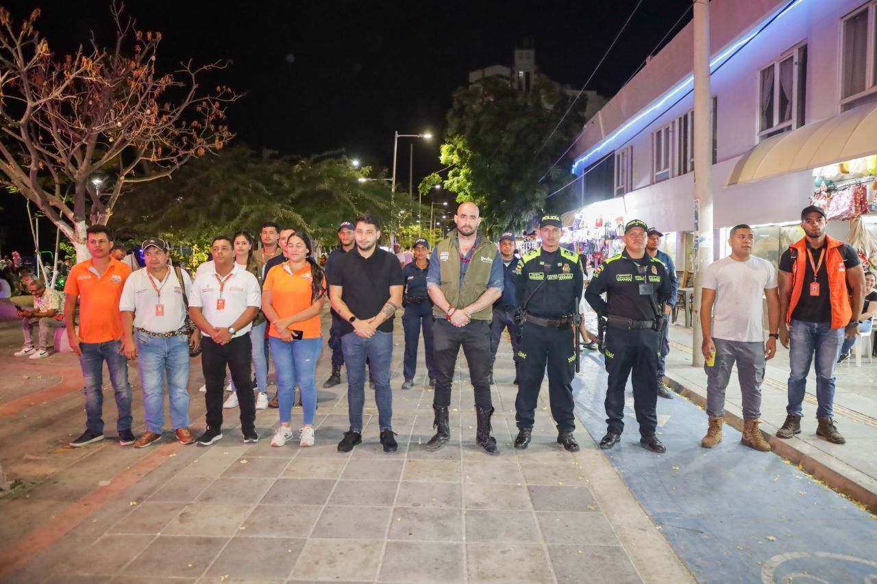 Distrito intensifica operativos de seguridad y control al espacio público  en El Rodadero | Alcaldía Distrital de Santa Marta