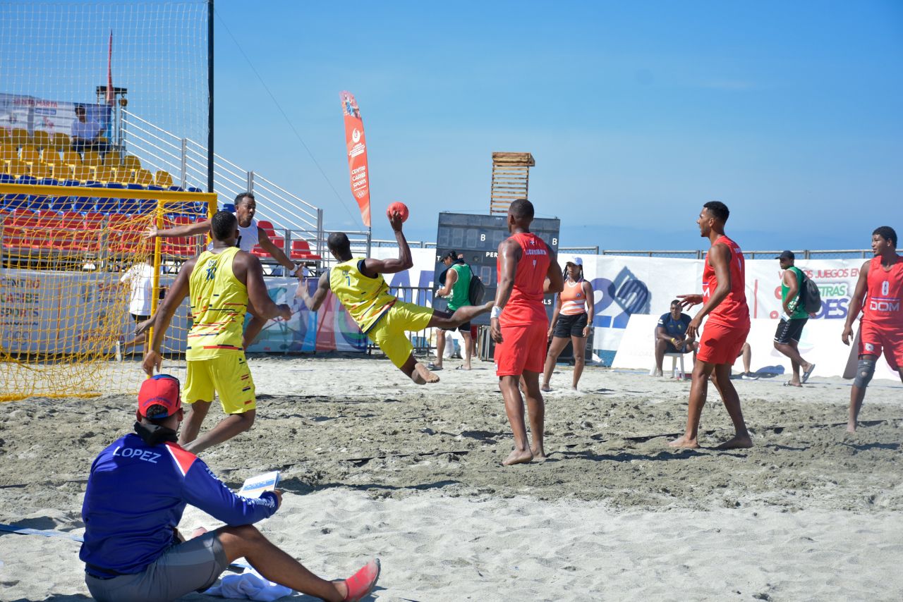 El Balonmano abrió la fiesta de los Juegos Centroamericanos y del Caribe de Mar y Playa en Santa Marta
