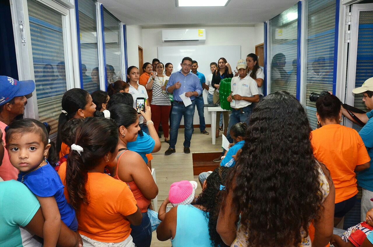 Con el Centro de Referenciación, Distrito descentraliza sus servicios al barrio María Cecilia