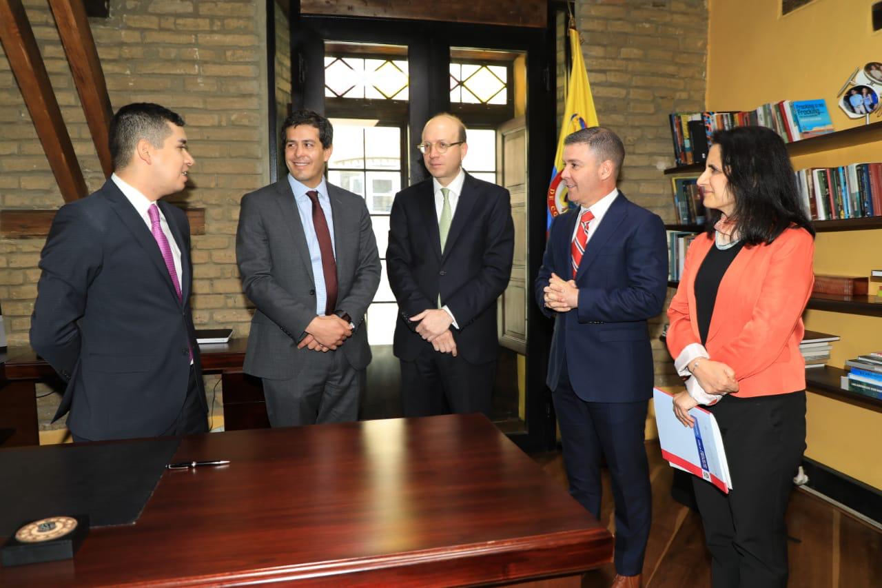 Essmar entra al programa COMPASS del Banco Interamericano de Desarrollo Essmar entra al programa COMPASS del Banco Interamericano de Desarrollo