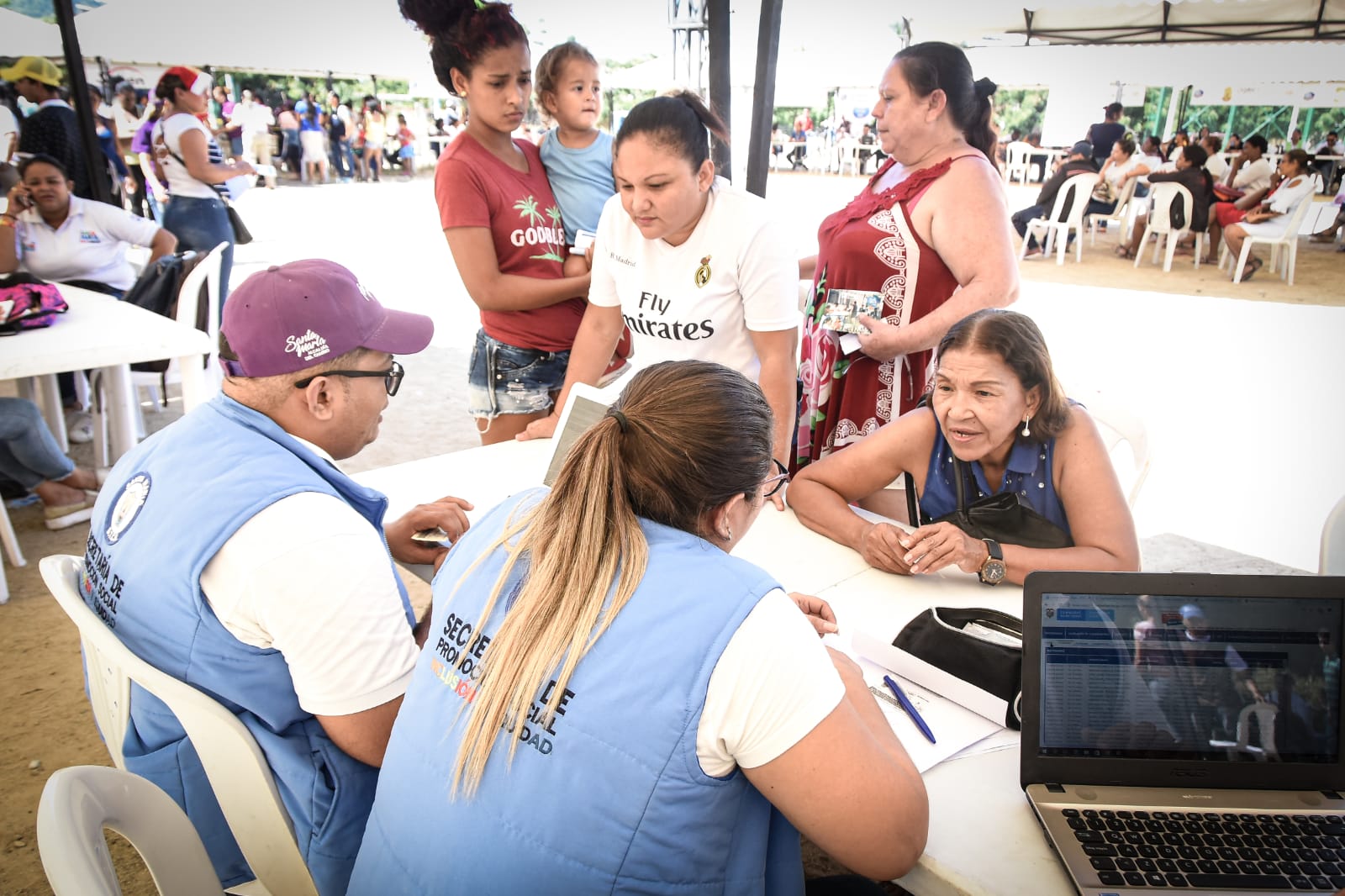 667 personas en Altos de Bahía Concha accedieron a la 'Feria de la Equidad y el Buen Vivir' de la Alcaldía del Cambio