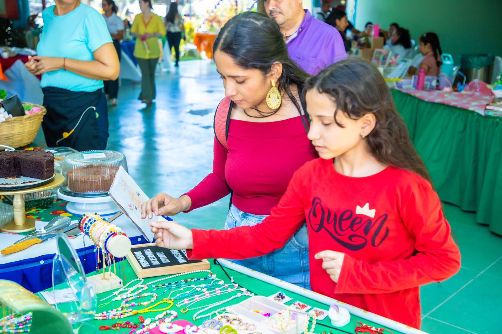 Masivo volumen de comercialización dejó la Segunda Feria de Emprendimiento EFAC