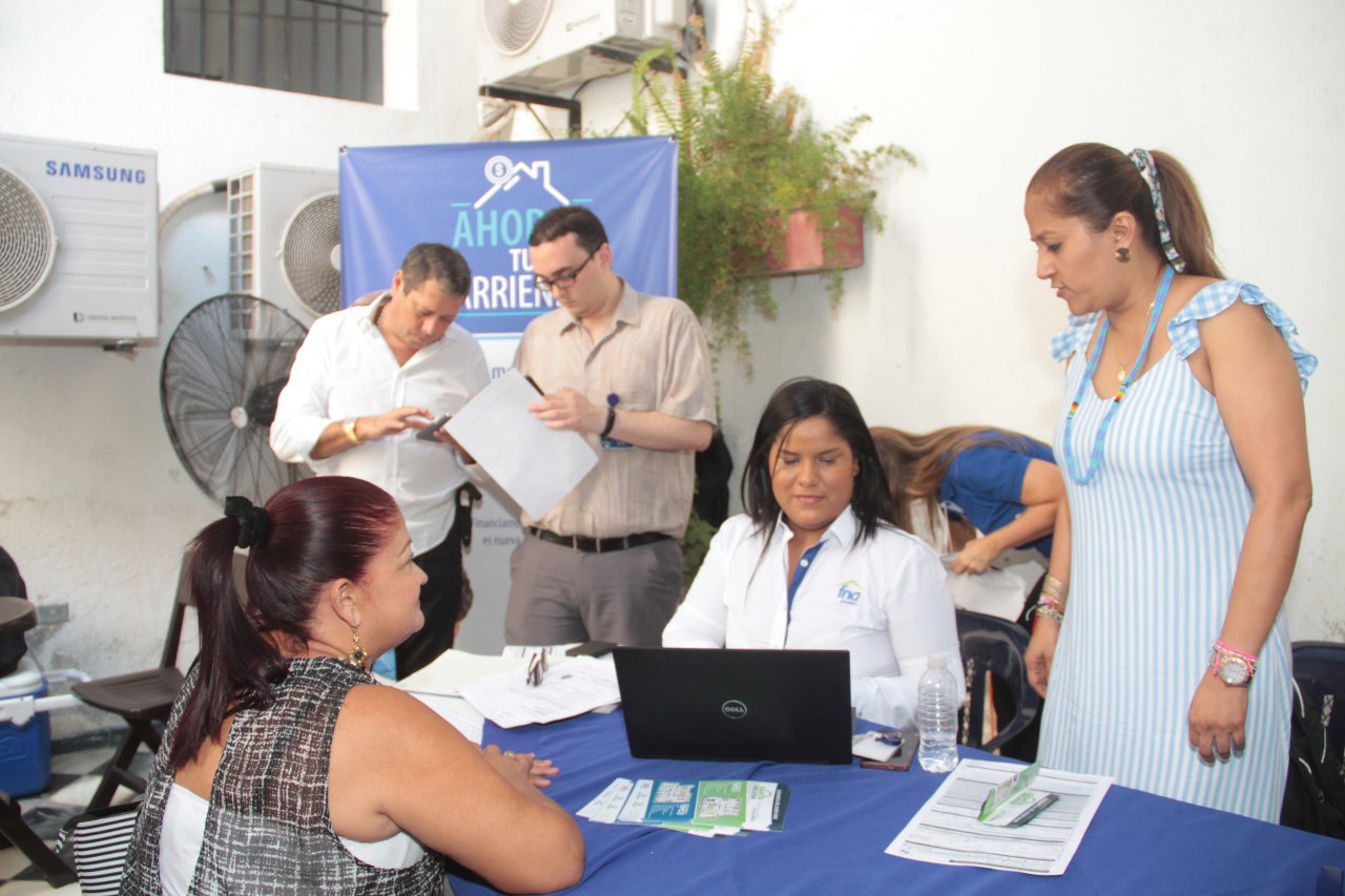 Distrito atendió a dos mil personas en la ‘Feria de Vivienda y Bancarización’