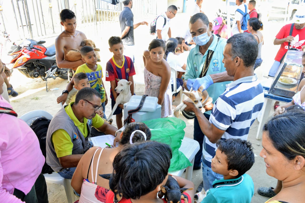 Habitantes de La Esmeralda se beneficiaron con las Ferias de la Equidad