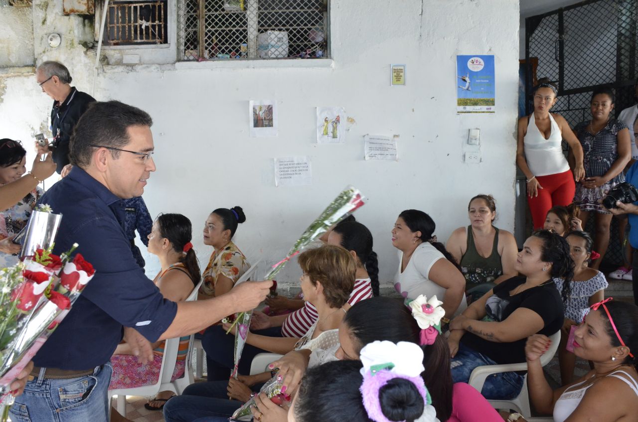 Alcalde Martínez celebró Día de la Mujer en la cárcel Rodrigo de Bastidas