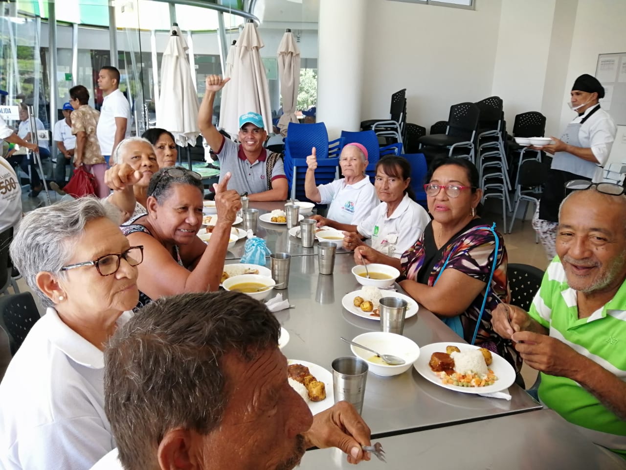 Abuelitos de la Localidad I gozaron de los servicios ofrecidos en el Centro de Vida de Bastidas