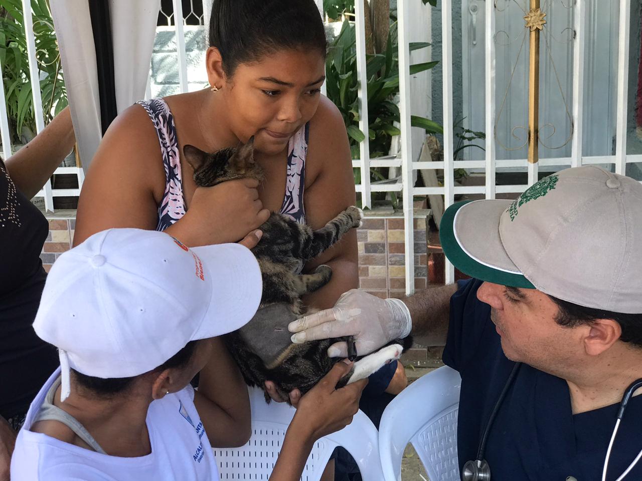 Habitantes de El Pando accedieron a la VIII Jornada de Esterilización Canina y Felina