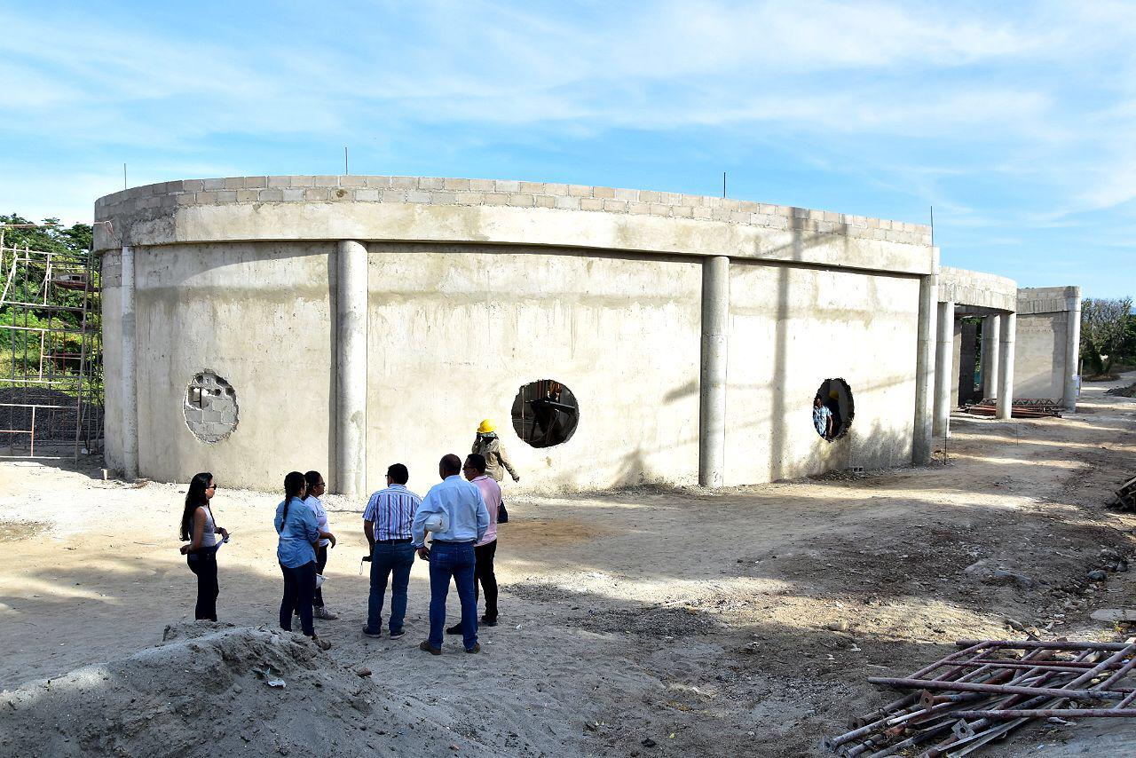 Avanza construcción del Centro de Vida para el adulto mayor de El Cisne Avanza construcción del Centro de Vida para el adulto mayor de El Cisne