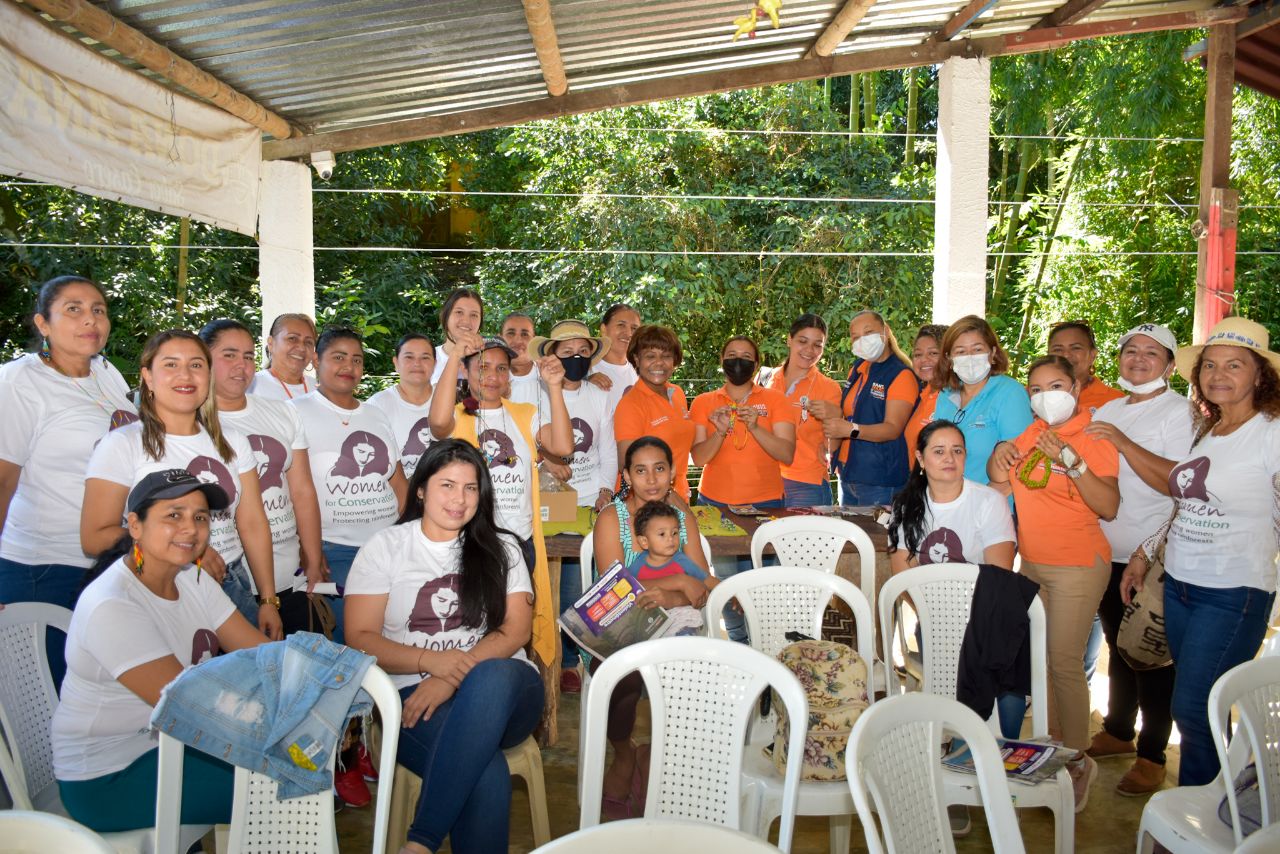 Mujeres de la zona rural de Minca participaron en jornada pedagógica de la Alcaldía contra la violencia de género