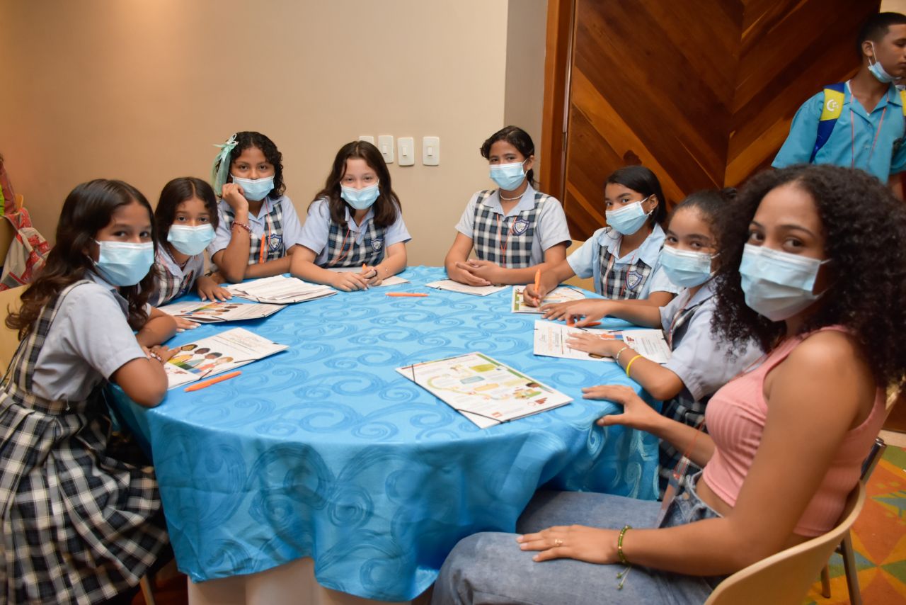 Primer Foro de Aceleración del Aprendizaje analizó aplicación de este modelo educativo en el Distrito