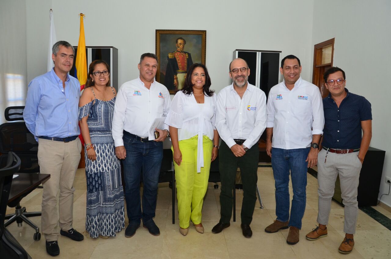 MinVivienda viabiliza al Distrito para restructuración de alcantarillado en el malecón de El Rodadero 