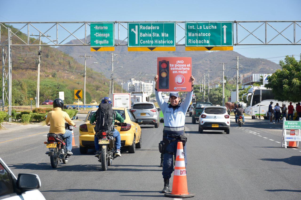 Alcaldía imparte recomendaciones en las vías para reducir índices de accidentalidad