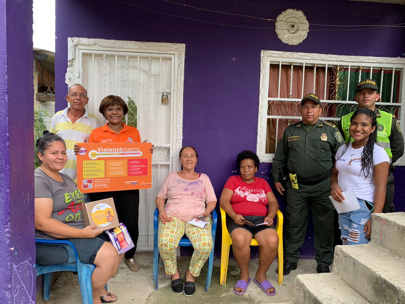 Alcaldía Distrital sensibiliza sobre violencia de género casa a casa en Los Laureles de Bonda