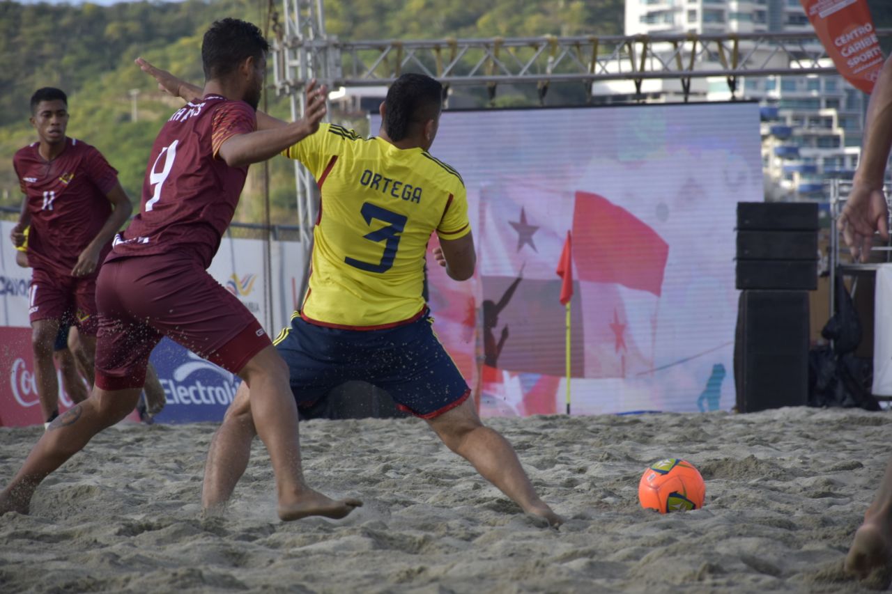 El Salvador, primer finalista del fútbol playa en los Juegos Centroamericanos y del Caribe de Mar y Playa