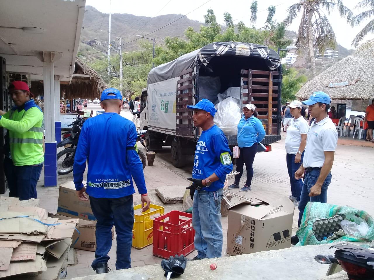 Gracias a la Essmar son más las personas que se unen al reciclaje responsable en la ciudad Gracias a la Essmar son más las personas que se unen al reciclaje responsable en la ciudad