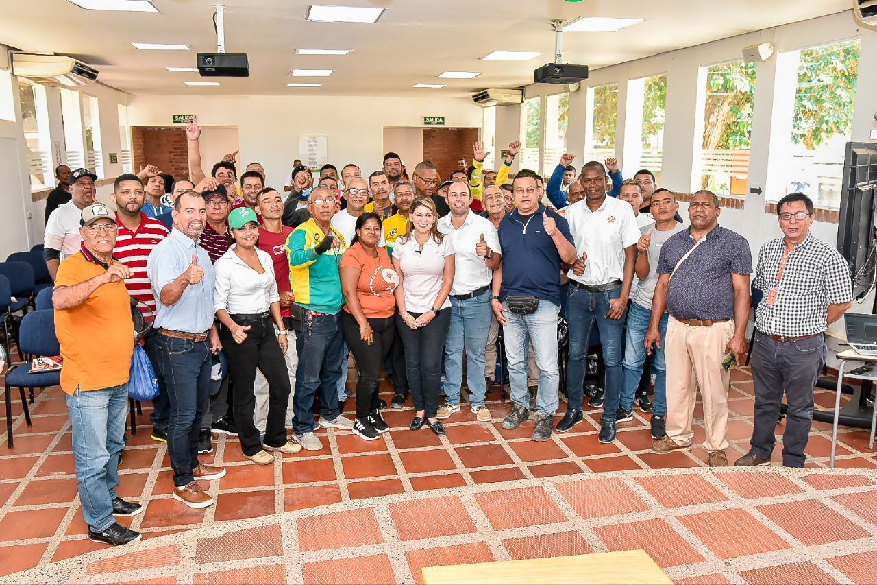 Alcaldía inició capacitaciones para la reconversión laboral de los mototaxistas de Santa Marta