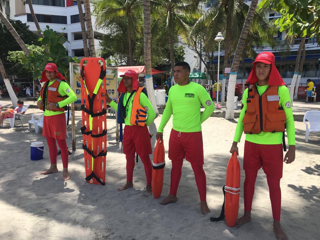 Después de dos años, el Rodadero y la bahía de Santa Marta, vuelven a tener salvavidas