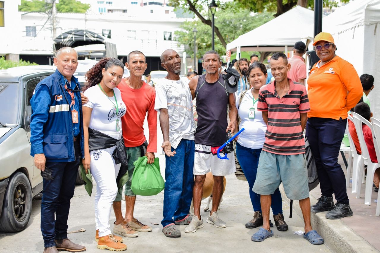 Población en situación de calle recibió jornada de atención integral por parte del Distrito