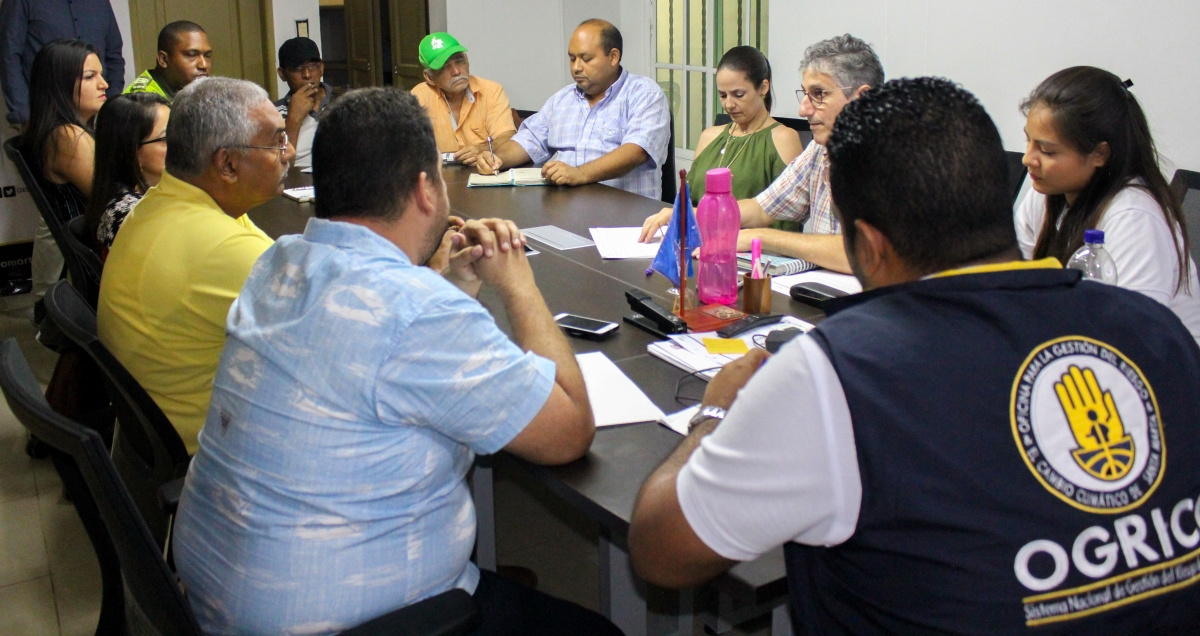 Alcaldía de Santa Marta realizó mesa de trabajo para articular acciones de reducción del riesgo en el río Manzanares