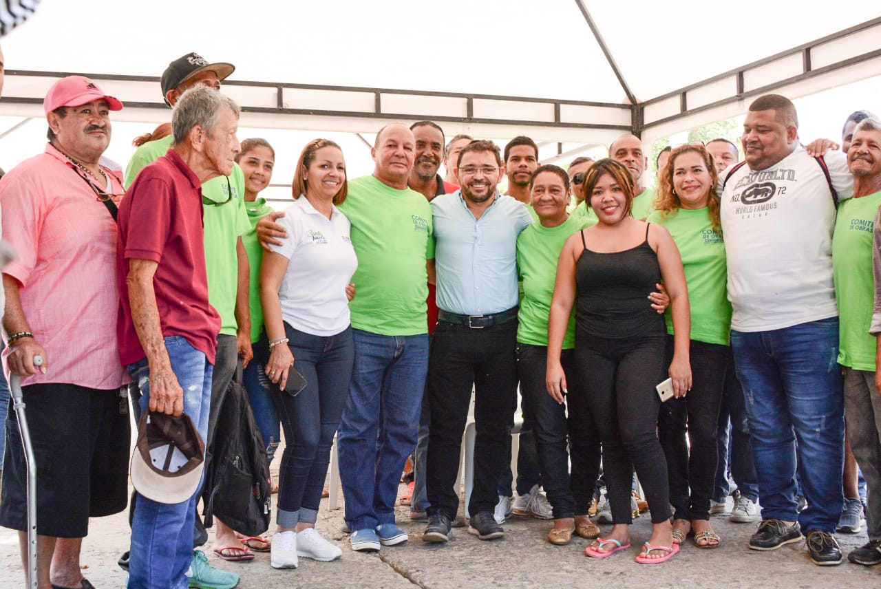 Para acabar con rebosamientos en Pescaíto, Essmar inició nueva obra de alcantarillado en el sector